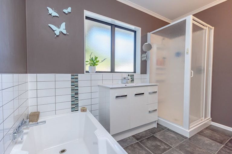 Photo of property in 273 State Highway 2, Opaki, Masterton, 5871