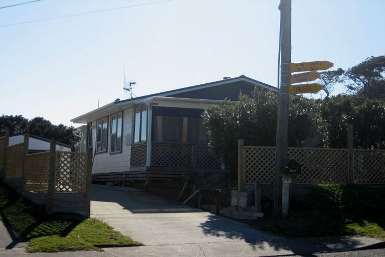 Photo of property in 626 Waitarere Beach Road, Waitarere Beach, Levin, 5510