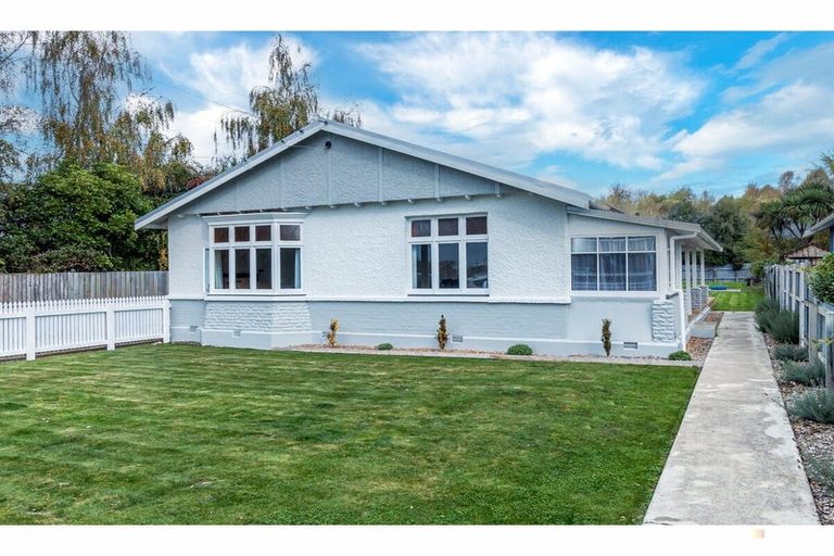 Photo of property in 17 Parsonage Road, Waimate, 7924
