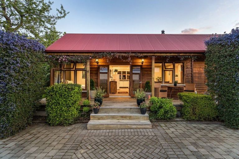 Photo of property in 50 Centennial Avenue, Arrowtown, 9302