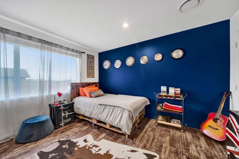 Photo of property in 2 Mercade Close, Stratford, 4332