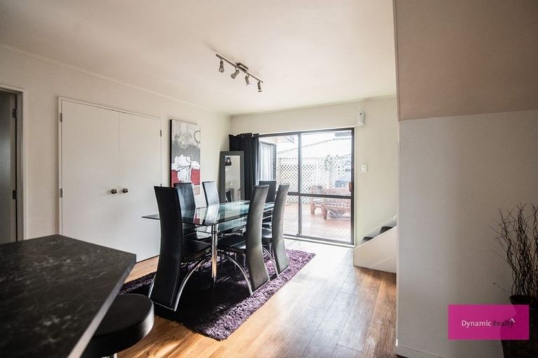 Photo of property in 48 Brightwater Terrace, Terrace End, Palmerston North, 4410