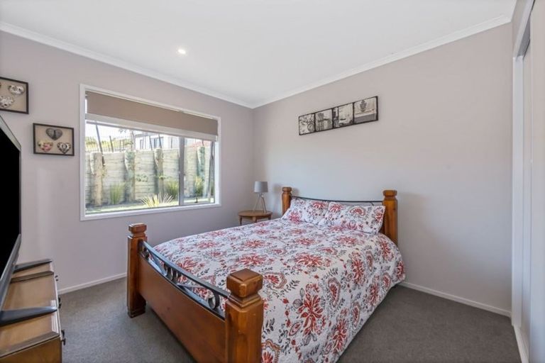 Photo of property in 57 Colonial Drive, Silverdale, 0932