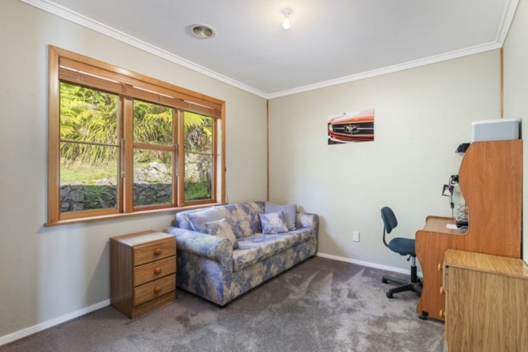 Photo of property in 98 Manuka Street, Stokes Valley, Lower Hutt, 5019