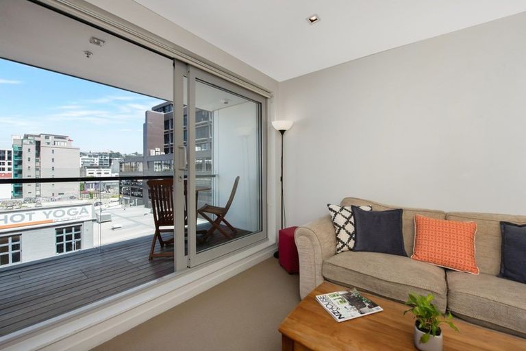 Photo of property in Monument Apartments, 4g/245 Wakefield Street, Te Aro, Wellington, 6011