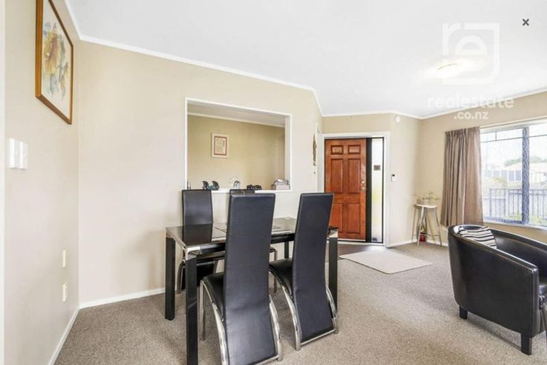 Photo of property in 17 Mews Place, Forest Lake, Hamilton, 3200