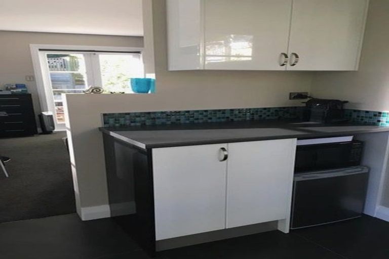 Photo of property in 51 Cavendish Square, Strathmore Park, Wellington, 6022