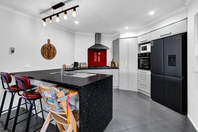 Photo of property in 34 Mercade Close, Stratford, 4332