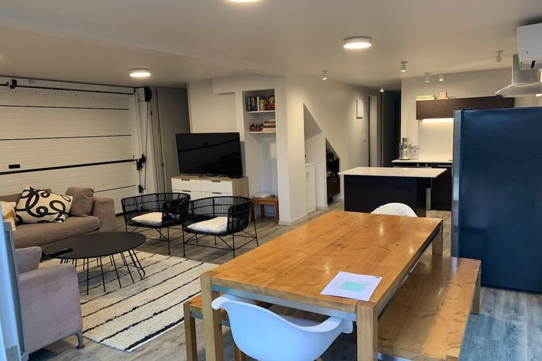 Photo of property in 3/27 Rangitoto Terrace, Milford, Auckland, 0620