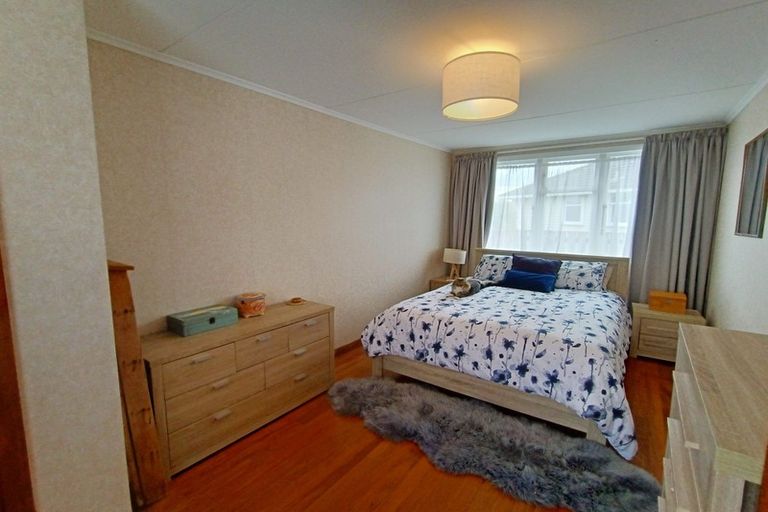 Photo of property in 21 Holland Crescent, Bulls, 4818