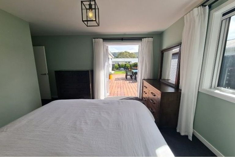 Photo of property in 21 Foster Street, Taita, Lower Hutt, 5011