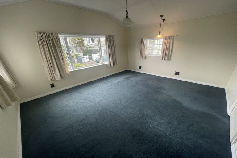 Photo of property in 12 Park Street, Thorndon, Wellington, 6011