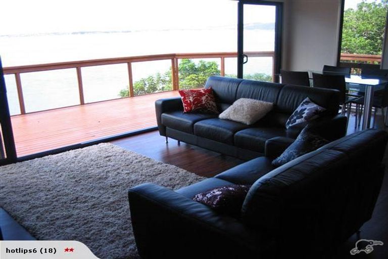 Photo of property in 178 Manganese Point Road, Tamaterau, Whangarei, 0174