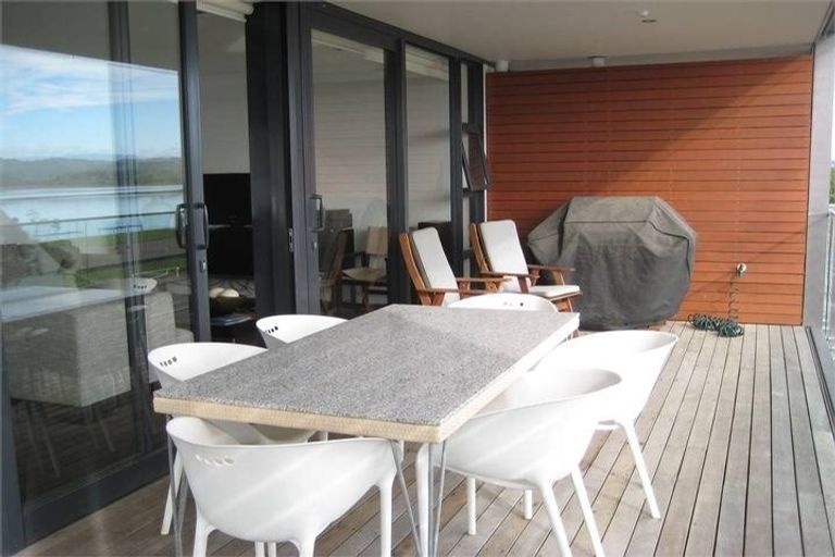 Photo of property in 301/7 Humber Street, Pandora, Napier, 4110