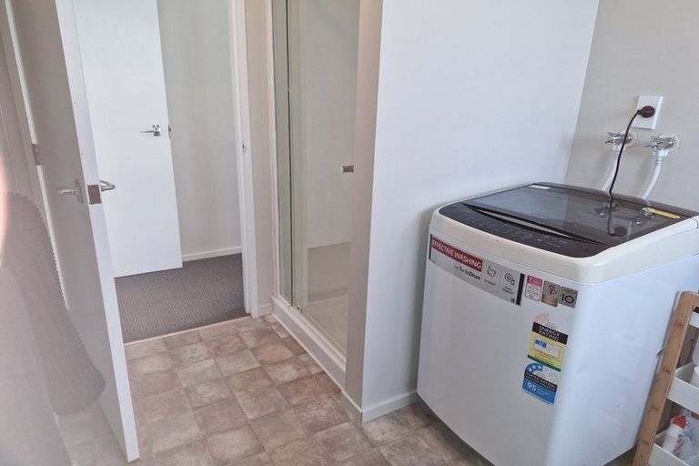 Photo of property in 9 Mckellar Place, Hornby, Christchurch, 8042