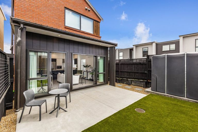 Photo of property in 11 Hiwi Rakau Rise, Westgate, Auckland, 0614