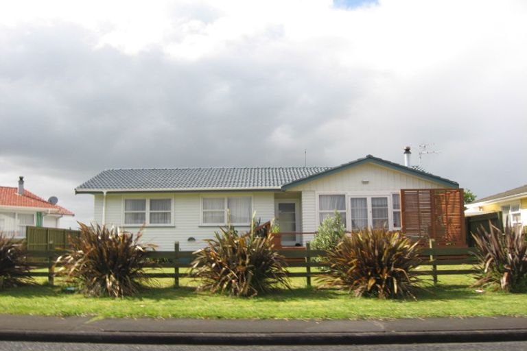 Photo of property in 68 Tatariki Street, Rosehill, Papakura, 2113