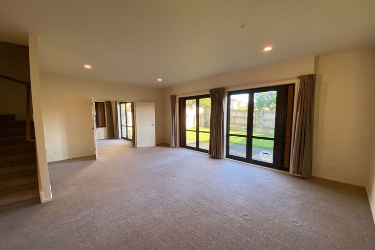 Photo of property in 41/11 The Avenue, Albany, Auckland, 0632