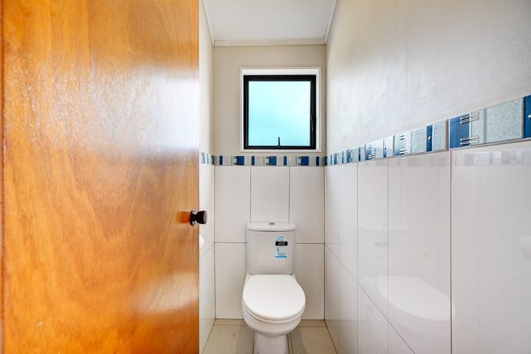 Photo of property in 2/14 Chip Grove, Sunnyhills, Auckland, 2010