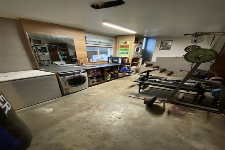 Photo of property in 98 Salford Street, Windsor, Invercargill, 9810