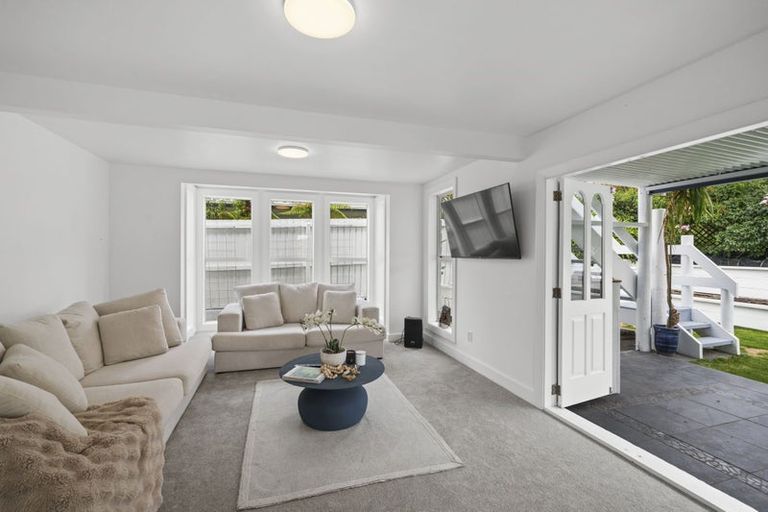Photo of property in 2/14 Wakatu Avenue, Moncks Bay, Christchurch, 8081