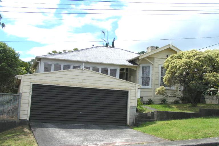 Photo of property in 46 Belle Vue Avenue, Northcote Point, Auckland, 0627