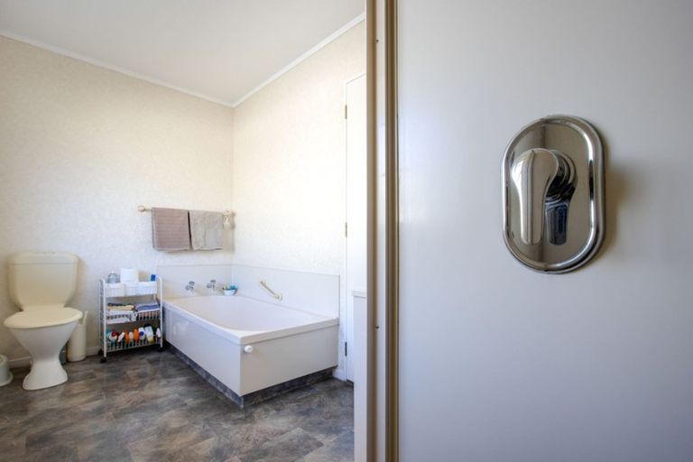 Photo of property in 405b Eastbourne Street East, Hastings, 4122