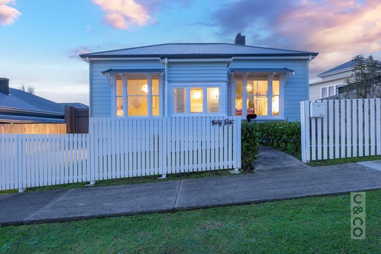 Photo of property in 30 Rata Street, Helensville, 0800