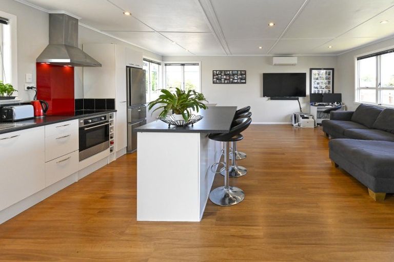 Photo of property in 405 Huia Place, Camberley, Hastings, 4120