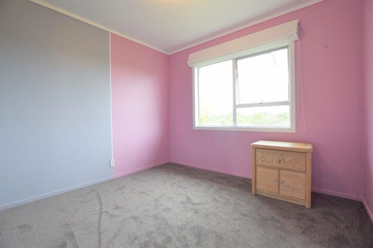 Photo of property in 11a Brunner Road, Glen Eden, Auckland, 0602