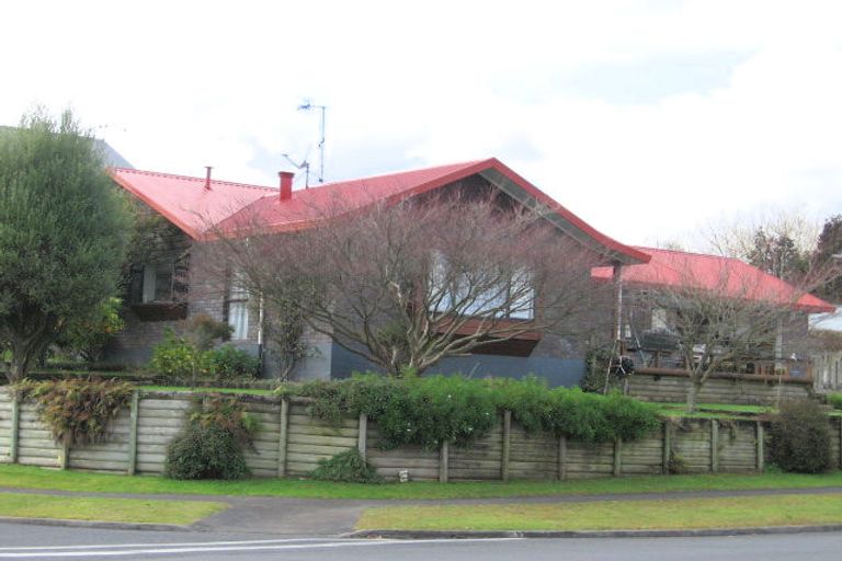 Photo of property in 65 Lansdowne Crescent, Glenview, Hamilton, 3206