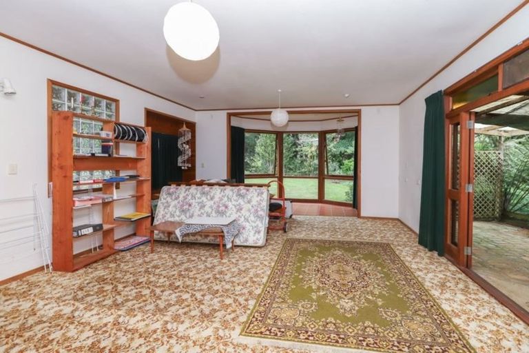 Photo of property in 10 Totara Grove, Hillcrest, Auckland, 0627