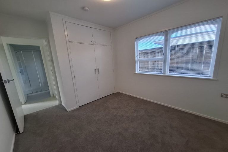 Photo of property in 1/45 Castor Bay Road, Castor Bay, Auckland, 0620