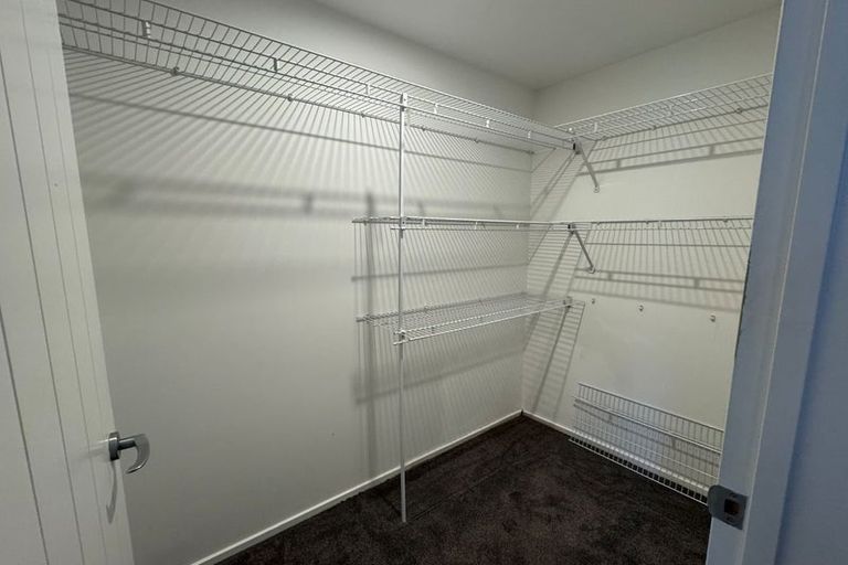 Photo of property in 2 Whio Close, Parklands, Christchurch, 8083