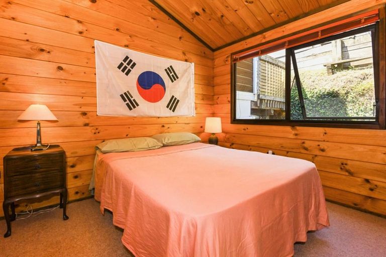 Photo of property in 21 Burns Road, Hospital Hill, Napier, 4110