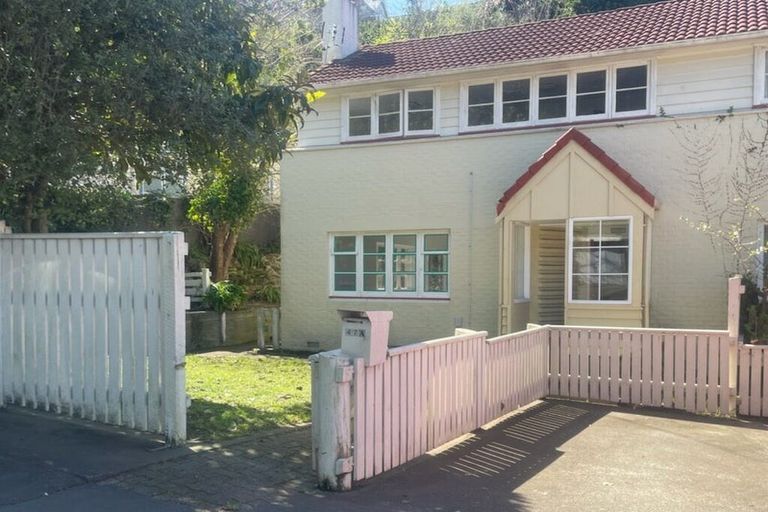 Photo of property in 47-47a Milton Road, Bluff Hill, Napier, 4110