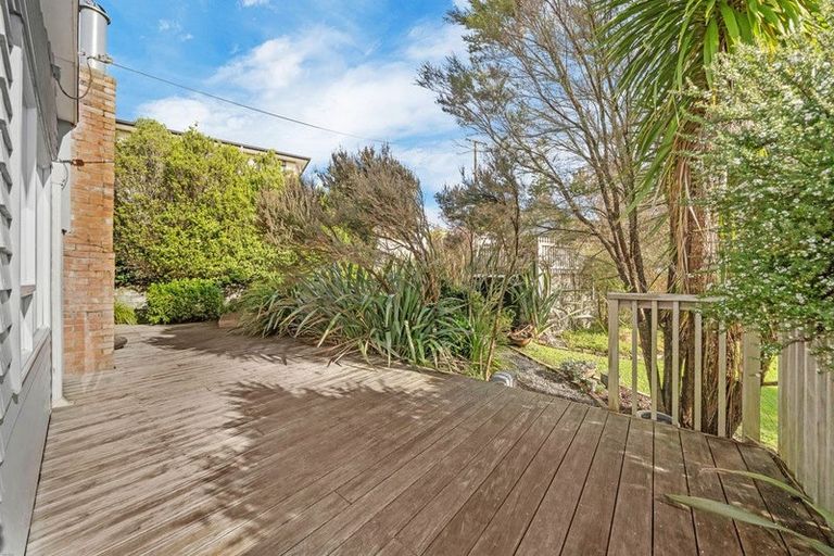 Photo of property in 107 Birkdale Road, Birkdale, Auckland, 0626