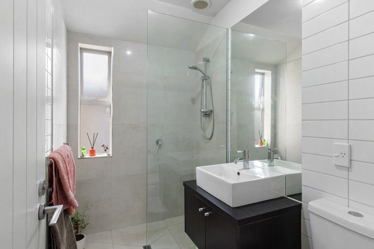 Photo of property in 80 Trafalgar Street, St Albans, Christchurch, 8014