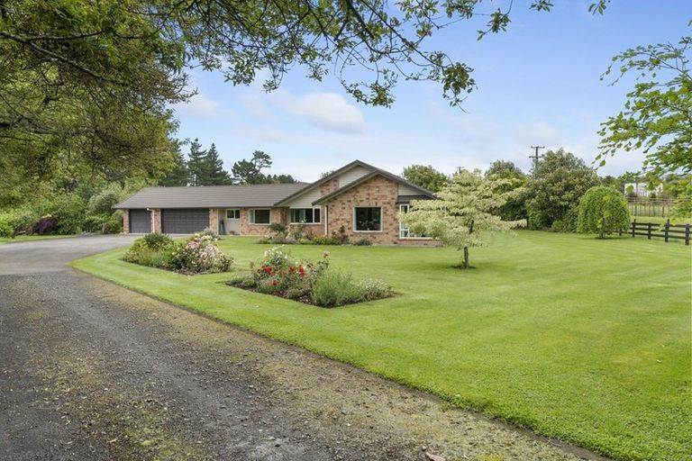 Photo of property in 271 Richmond Road, Lepperton, New Plymouth, 4373