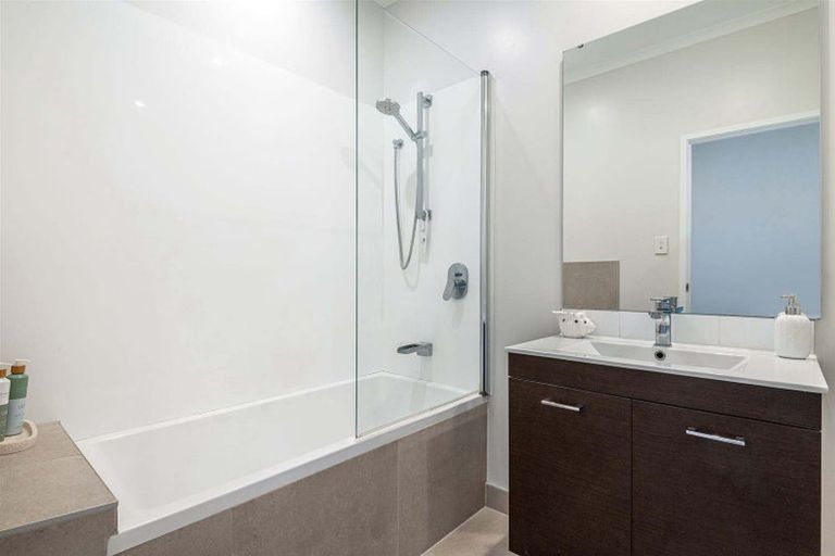 Photo of property in 15 Tuatua Road, Hobsonville, Auckland, 0616