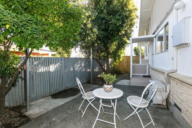 Photo of property in 2/168 Gloucester Street, Taradale, Napier, 4112
