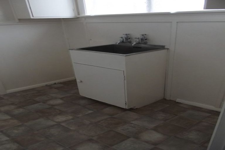 Photo of property in 11 Mcbain Grove, Avalon, Lower Hutt, 5011