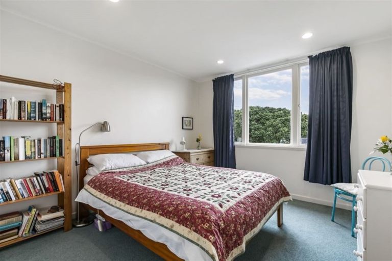 Photo of property in 79 Balmain Road, Birkenhead, Auckland, 0626