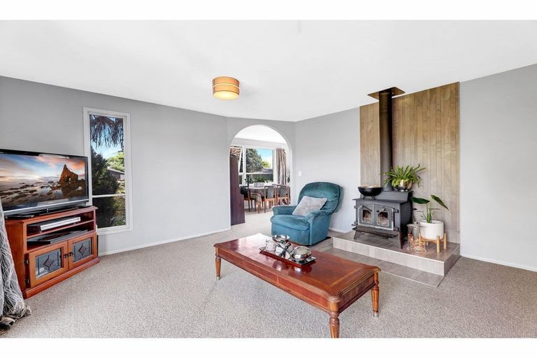 Photo of property in 6 Bowie Drive, Woodend, 7610