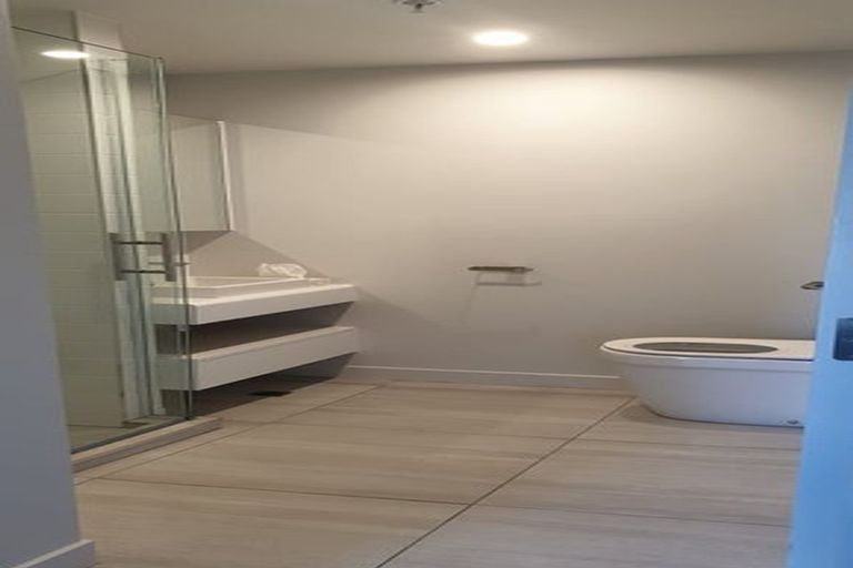 Photo of property in Pinnacle Apartments, W905/160 Victoria Street, Te Aro, Wellington, 6011