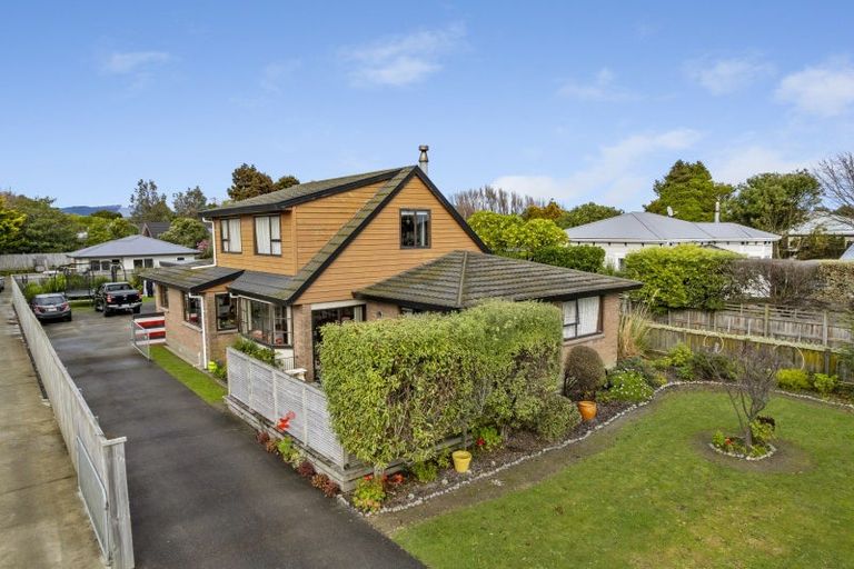 Photo of property in 18 Bell Street, Otaki, 5512