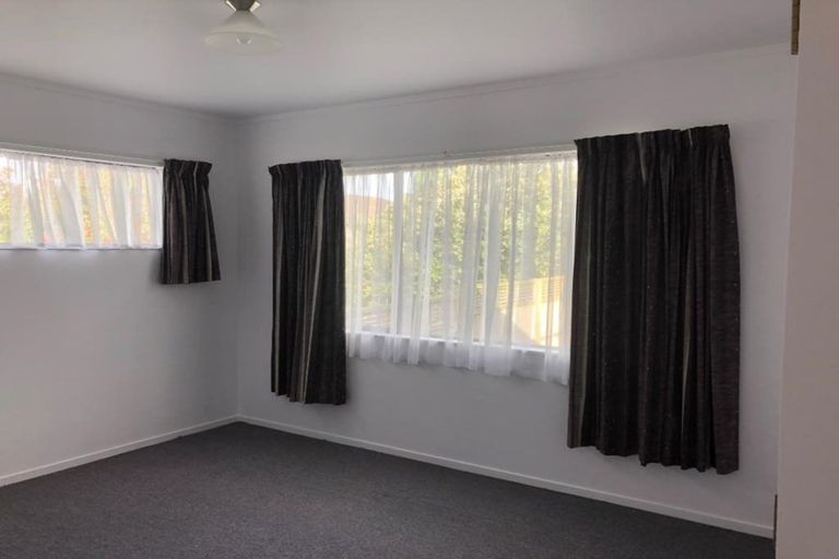 Photo of property in 3 Shearwater Street, One Tree Point, 0118