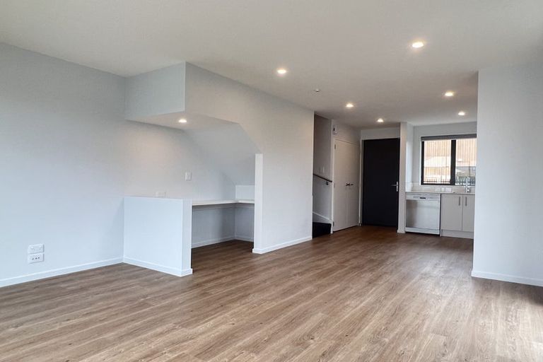 Photo of property in 2/58 Somme Street, St Albans, Christchurch, 8014