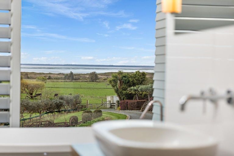 Photo of property in 261c Walker Road East, Aongatete, 3178