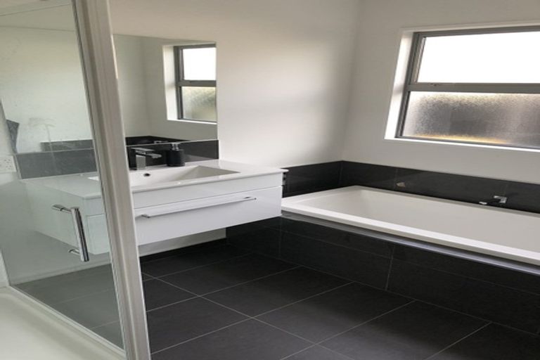 Photo of property in 5 Rawnsley Terrace, Wigram, Christchurch, 8042